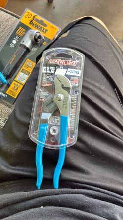 Tongue  groove pliers