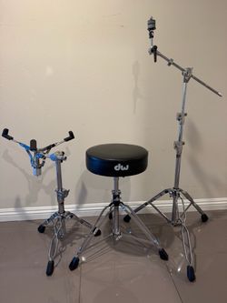 DW Drum Hardware Set with Throne Cymbal Boom Stand Snare stand Used 3000 5000 9000