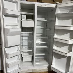 Whirlpool Dutch Door Refrigerator, Freezer Icemaker, And Water Indoor