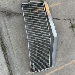 Cadillac grill 1990
