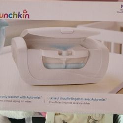 **BRAND NEW IN BOX** Munchkin Mist wipe warmer