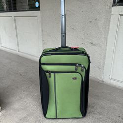 Luggage - Used Victorinox Werks 3.0 Large Lime Green Carry-On, Expandable, New Wheels