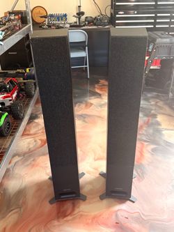 Jamo Floorstanding speakers