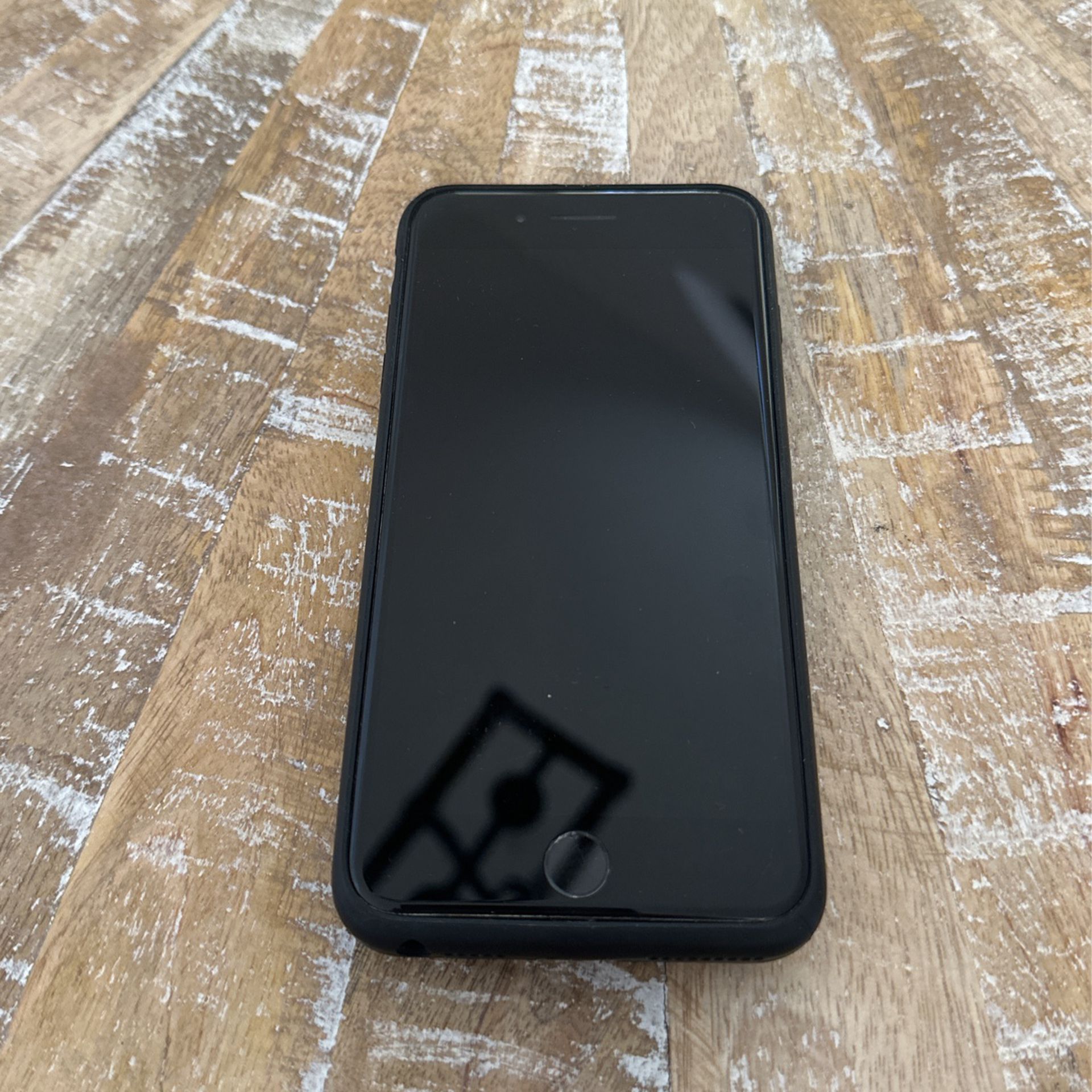 iPhone 8 Max W/battery Charge Case