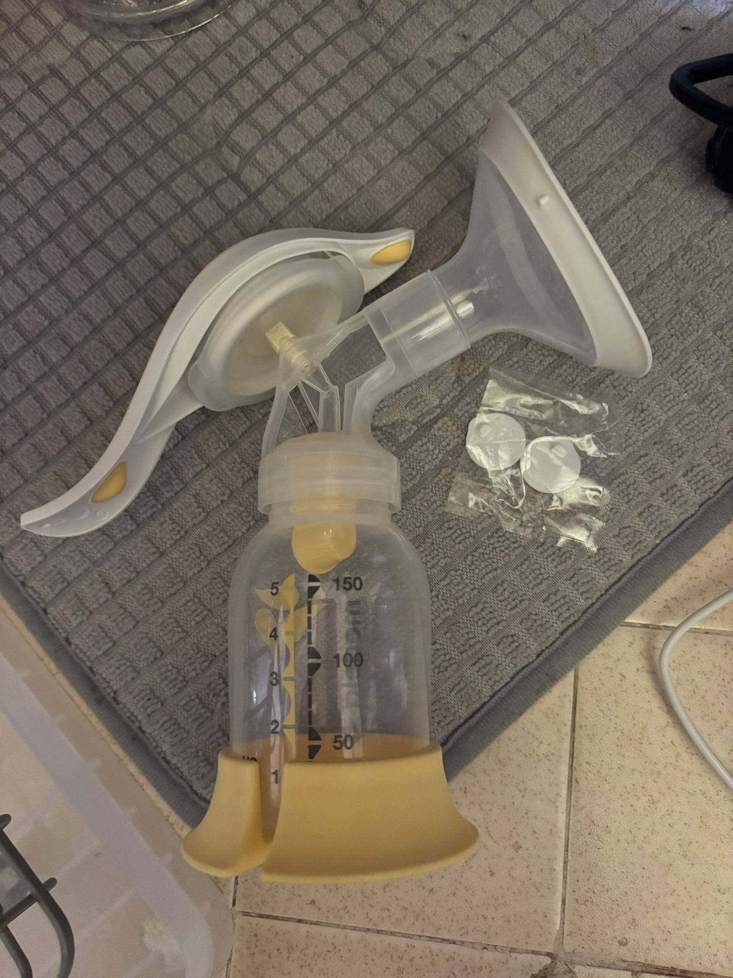 Medela Manual Breast Pump