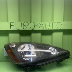 2009 2010 2011 2012 2013 2014 Honda Fit Right Passenger Side Headlight OEM