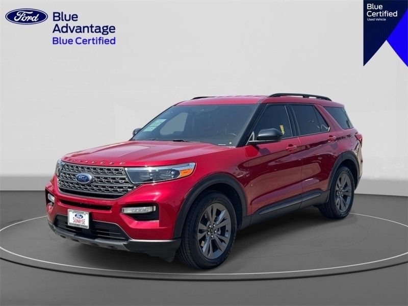 2022 Ford Explorer XLT SUV
