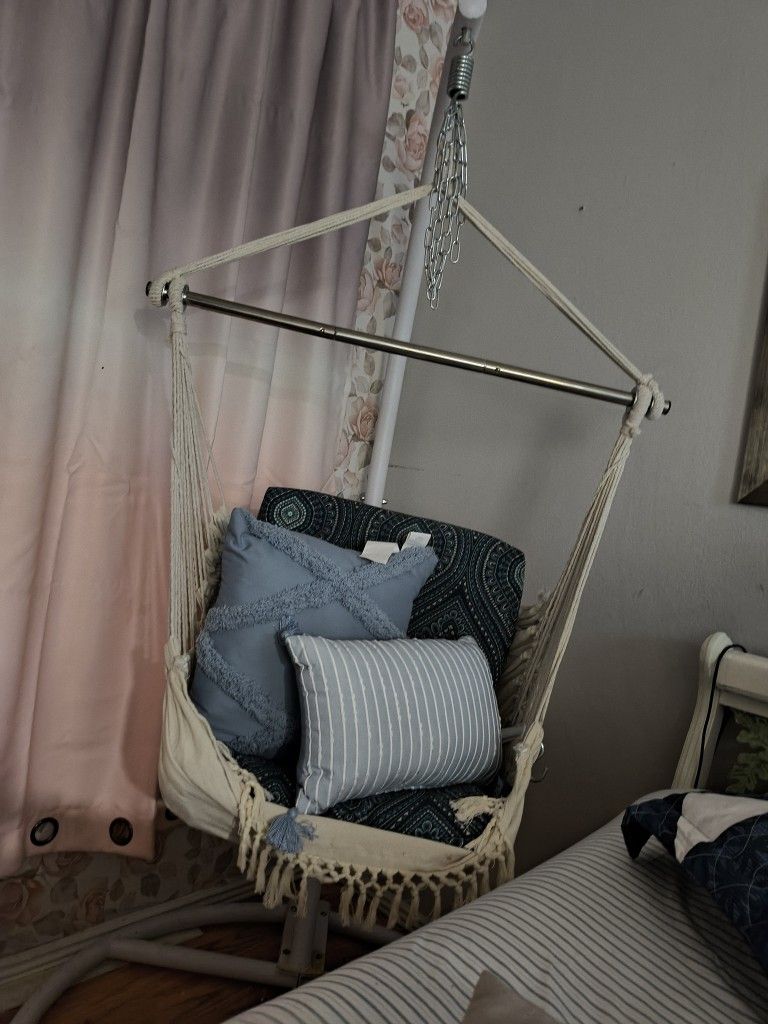 Hanging Chair And Stand