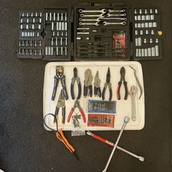 Husky Mechanic Tool set + plier set + other tool 