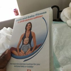 Mom and Baby Fitness 2-DVD Deluxe Edition