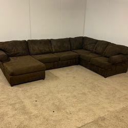 Brown 3-Piece Sectional Couch Sofa *Free Delivery.8