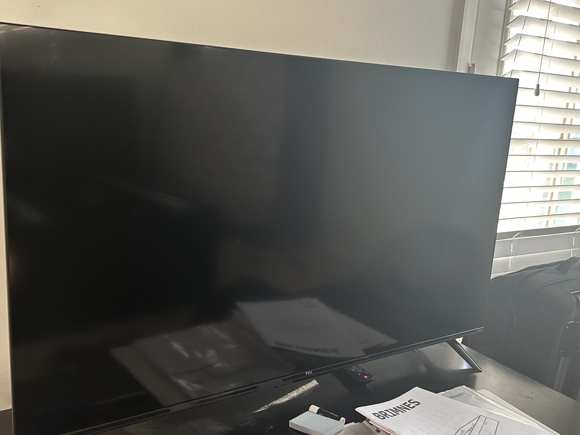 43” TCL Roku TV