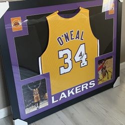 Shaquilleq O'Neal Signed Custom Framed Jersey Display (Beckett)
