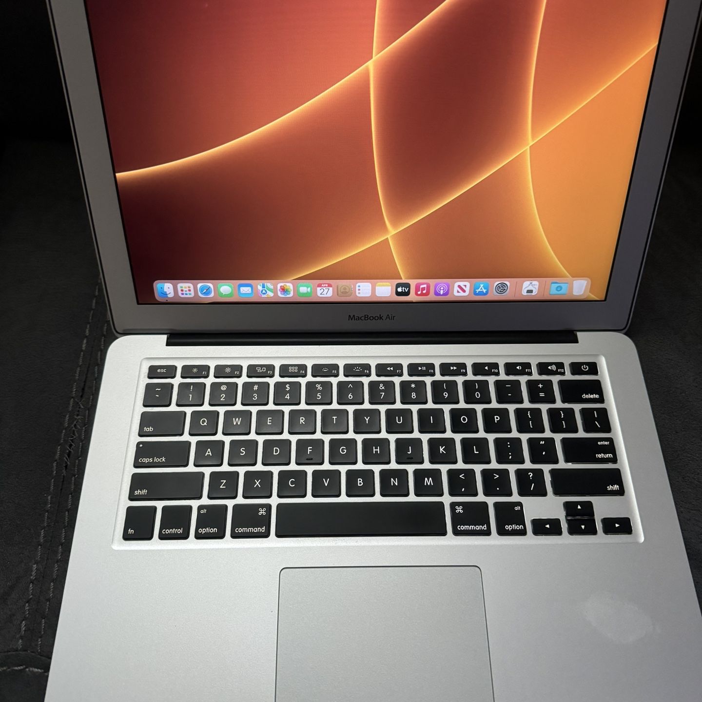 MacBook Air 13 Inch Early 2015 8 GB 128 GB With New Battery Slightly Negotiable 