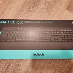 Logitech Signature K650 Keyboard