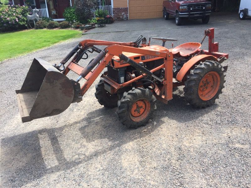 Kubota B6000 With Loader, Tiller, and Plow! for Sale in Monroe, WA