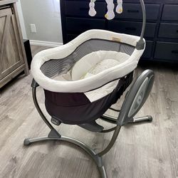 Graco Baby Swing