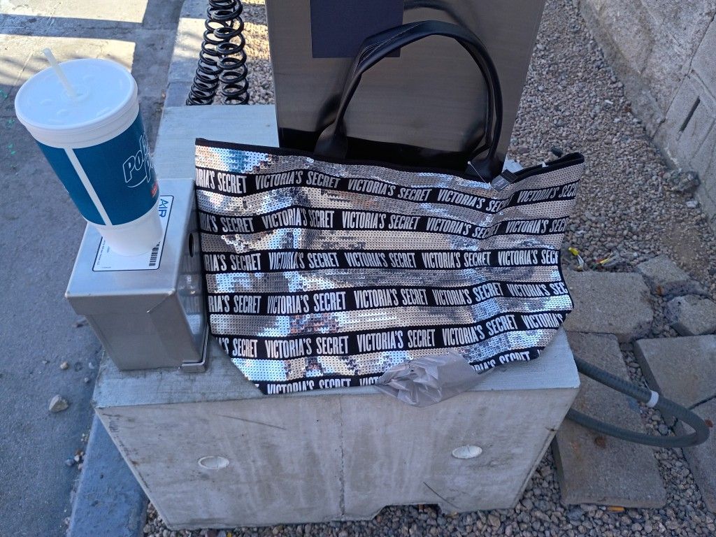 Victoria's Secret Limited Edition Sequin Tote Black Silver Limited Edition New