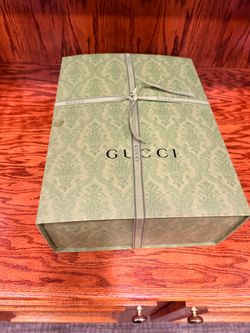 Gucci box