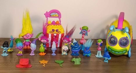 DreamWorks Trolls Band Together Bundle