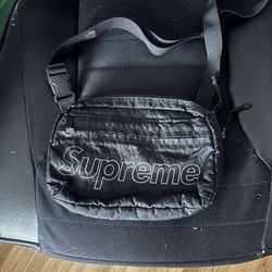 Supreme Side Bag 