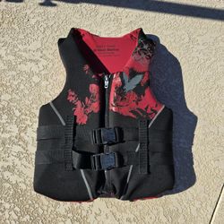 West Marine Men's Small Neoprine Fast Dry Life Jacket Life Vest