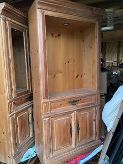 Thomasville Cabinet Set