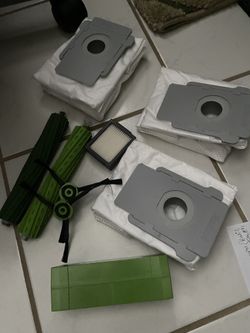 iRobot Roomba J8+ Battery, 3 Bags, And Brushes Rollers