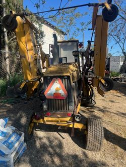 Lawn tractor