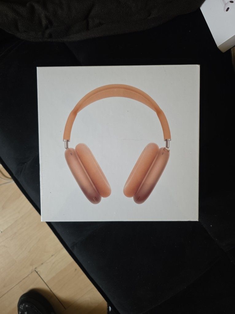 Orange Airpod Max