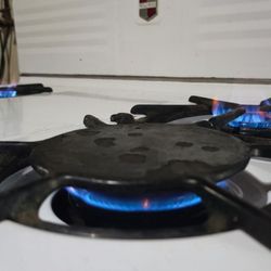 1950s Wedgewood Gas Stove With 4 Burners, Oven, Broiler Tested Works Vintage