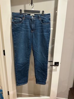 16R Universal Thread Women's Mid Rise 80's Slim Jeans - Medium Blue Wash