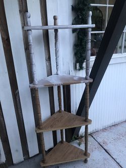 Corner shelves