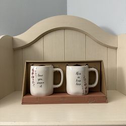 Rae Dunn Mug Set ❤️  