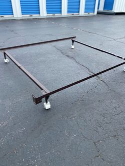 Adjustable metal bed frame, twin /full
