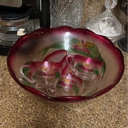 Very Unique Punchbowl With 5 Cups