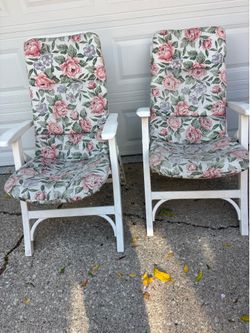 Reclining yard chairs