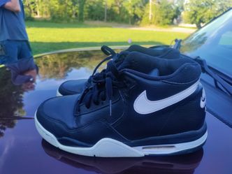 MEN NIKE AIR FLIGHTS 8.5 GOOD CONDITION