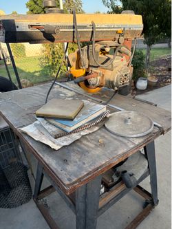 Radial arm saw