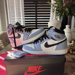University Blue Jordan 1 (US7y)