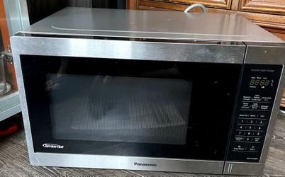 Microwave - Panasonic 1.2 Cu. Ft. 1200-Watt Countertop Microwave
