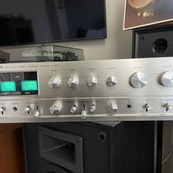 Hitachi IA-1000 Integrated Amplifier