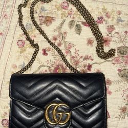 Gucci Marmont crossbody Authentic 