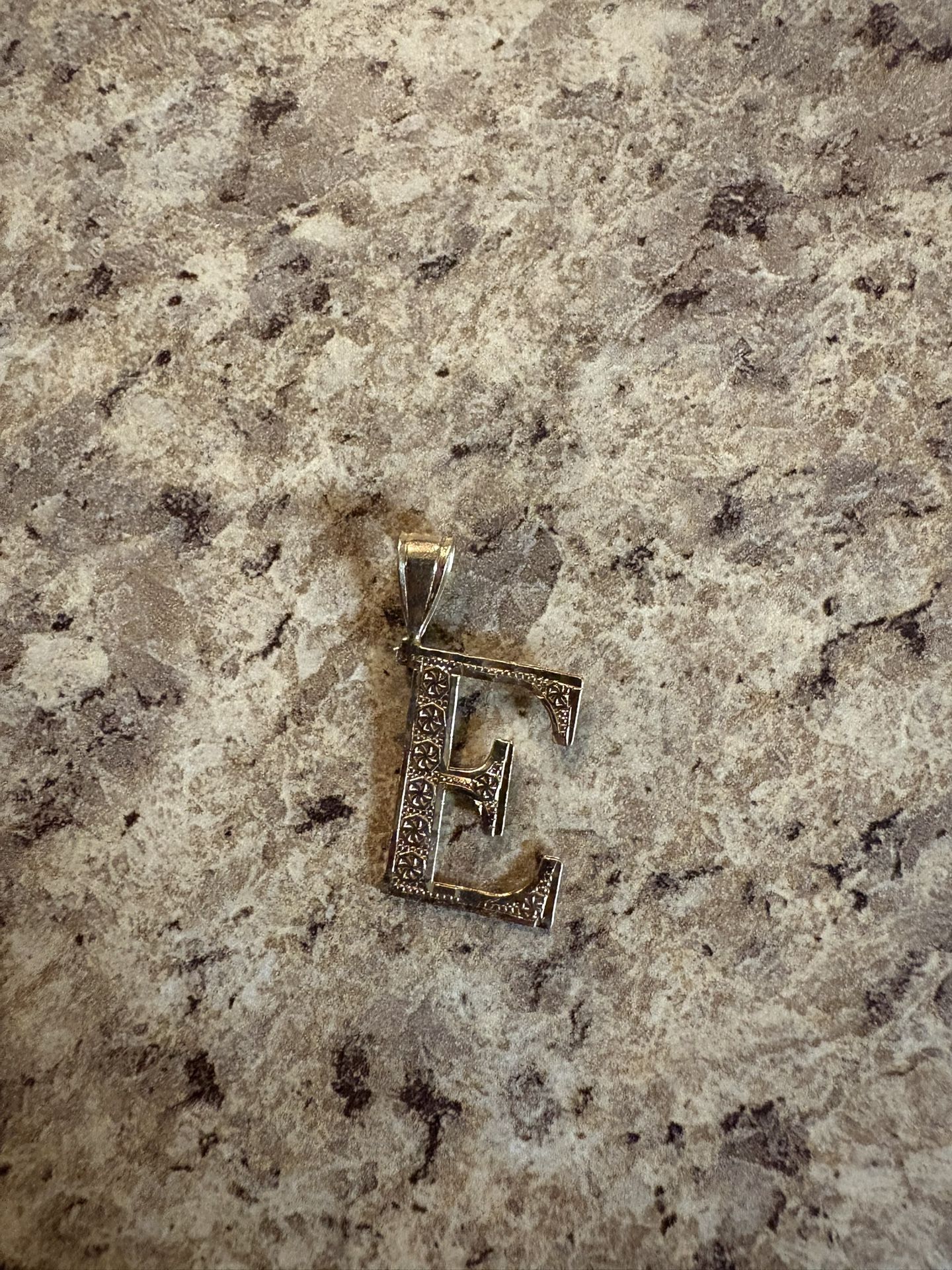 10k Gold Pendant