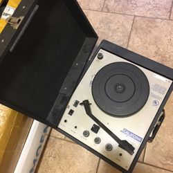 Old Fashion Record Player Works Perfect Just Needs A Needle