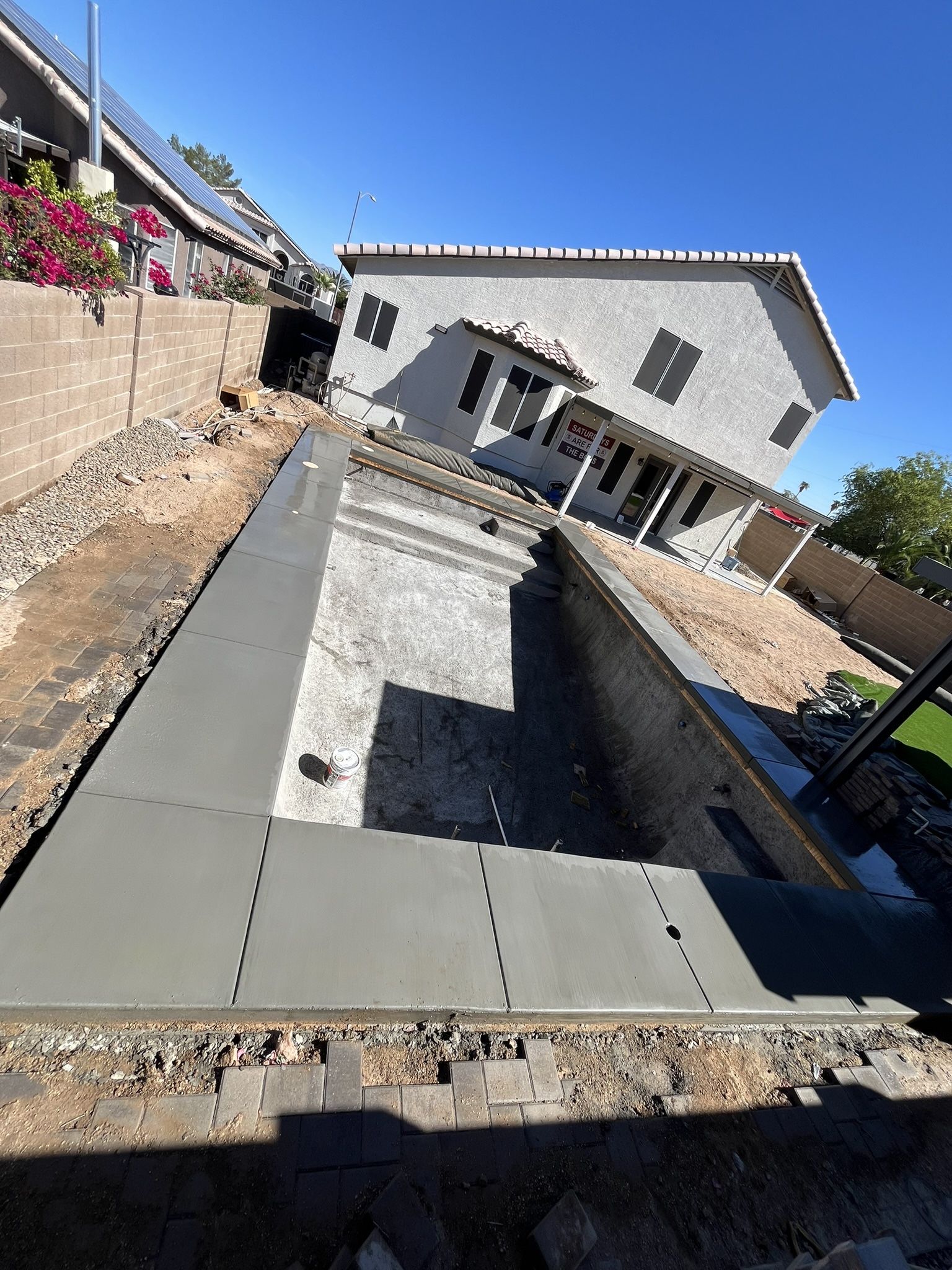 CONCRETE/POOL DECKS