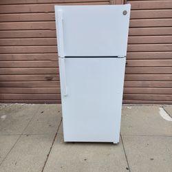 GE 28X29X64 FRIDGE 