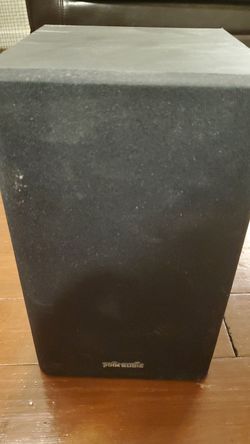 Polk audio bookshelf speakers (pair)