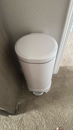 Dipper Trash Can