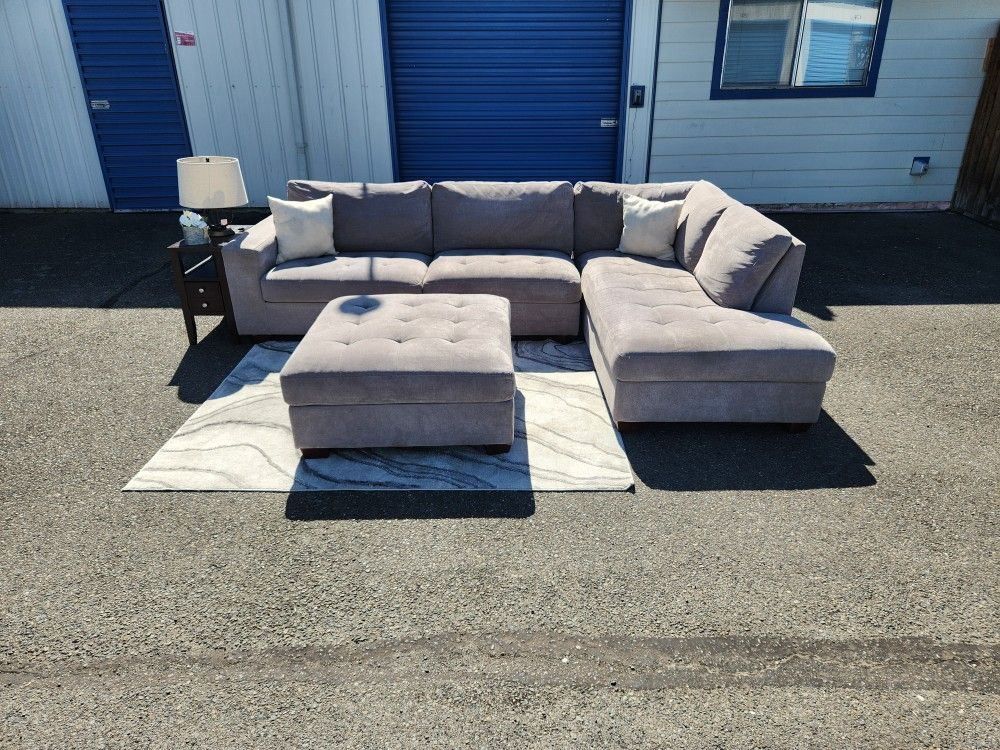 Excellent Sectional Sofa From Costco FREE DELIVERY